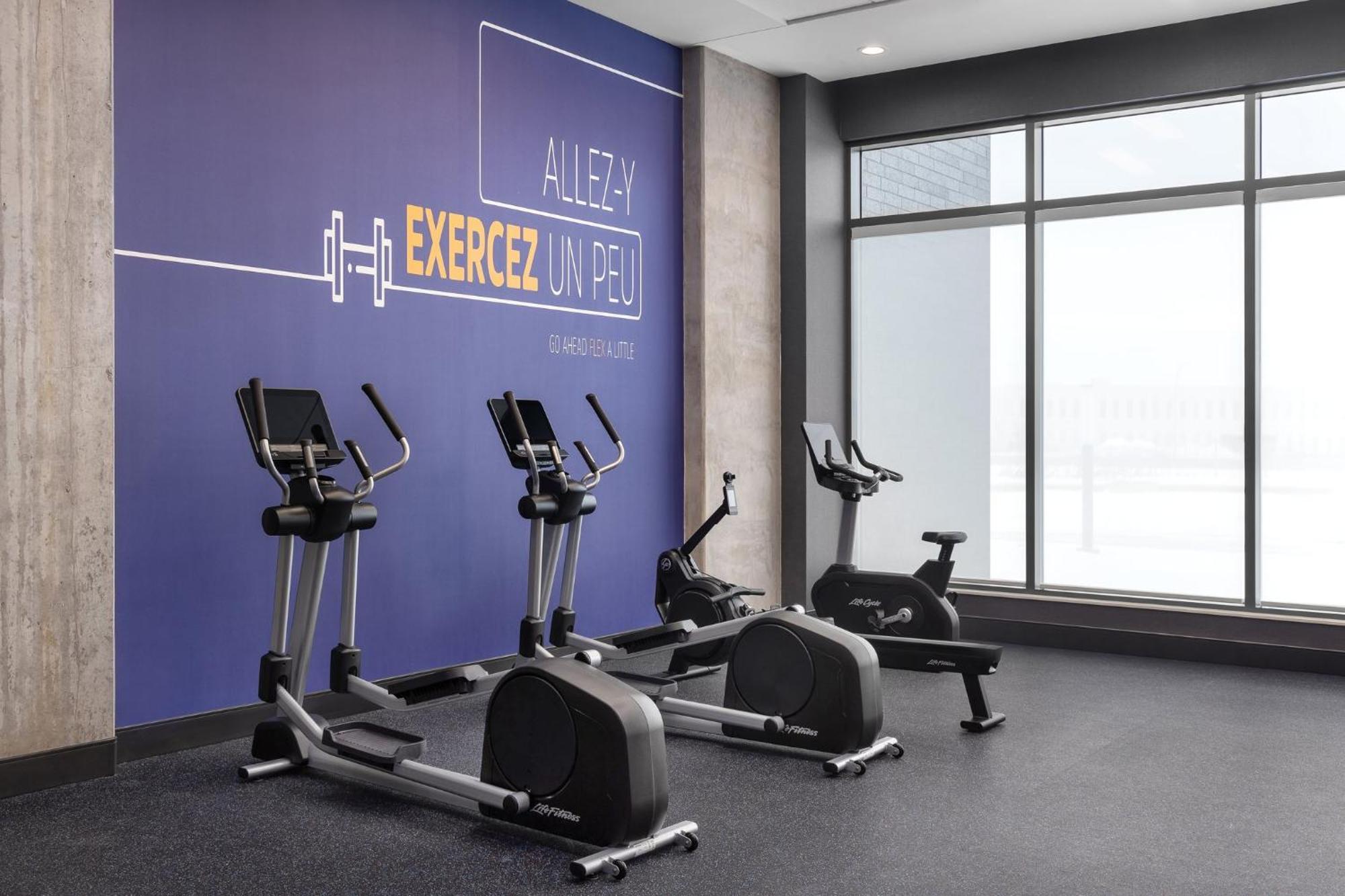 Hotel Express Airport - St-laurent By Ihg 2*