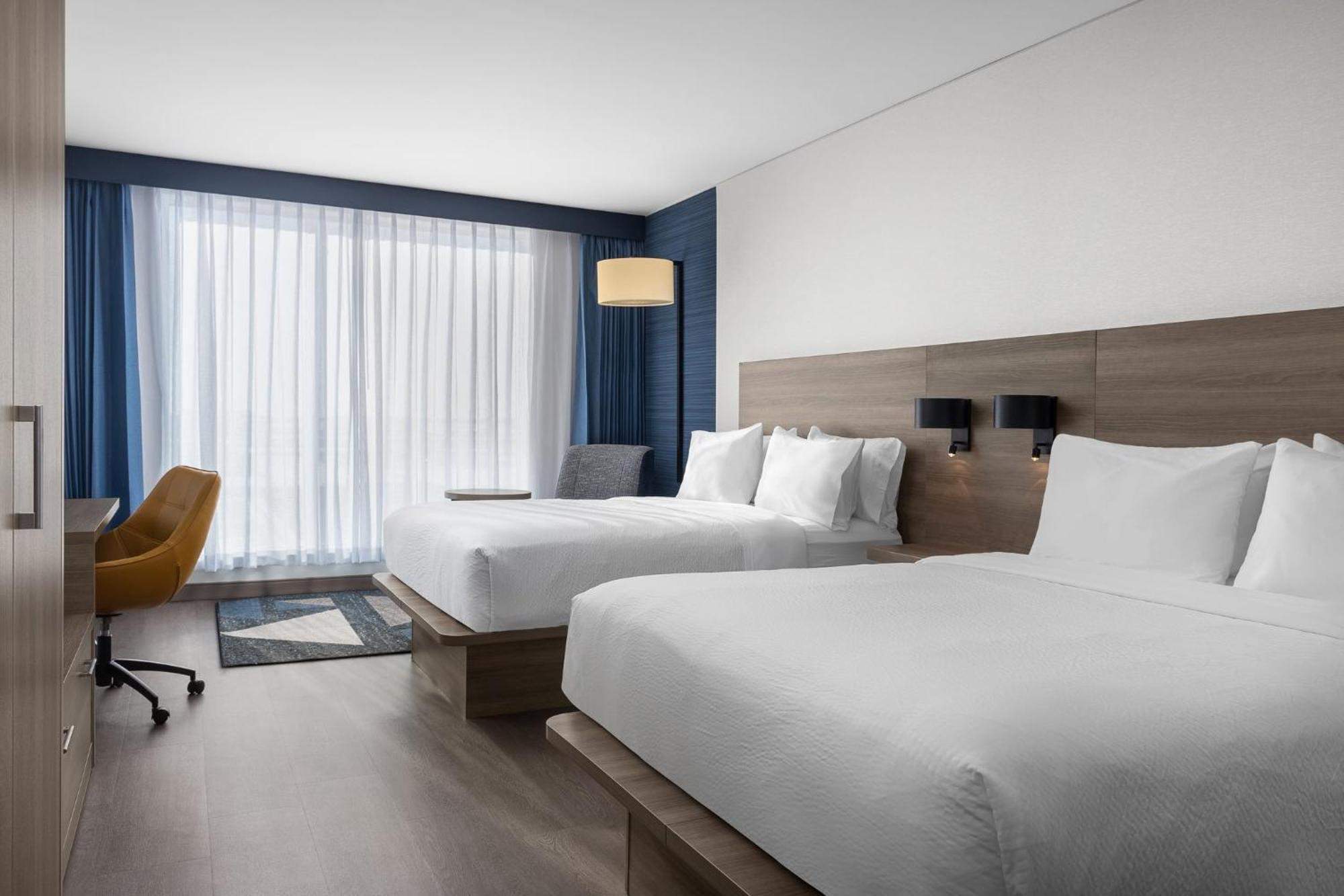 Hotel Express Airport - St-laurent By Ihg Montreal